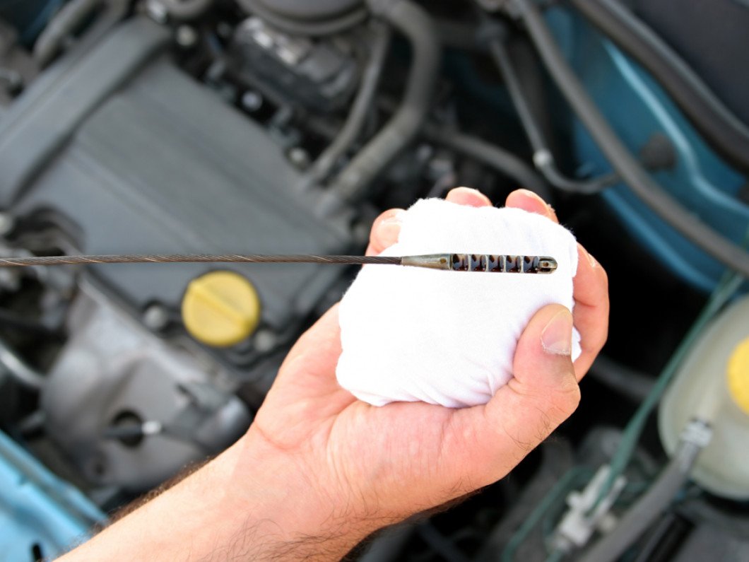 bigstock-Oil-Dipstick-2044733